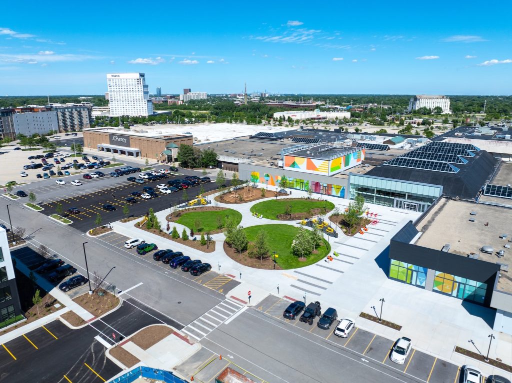 Aerial view of Yorktown Center shopping mall in Lombard, IL