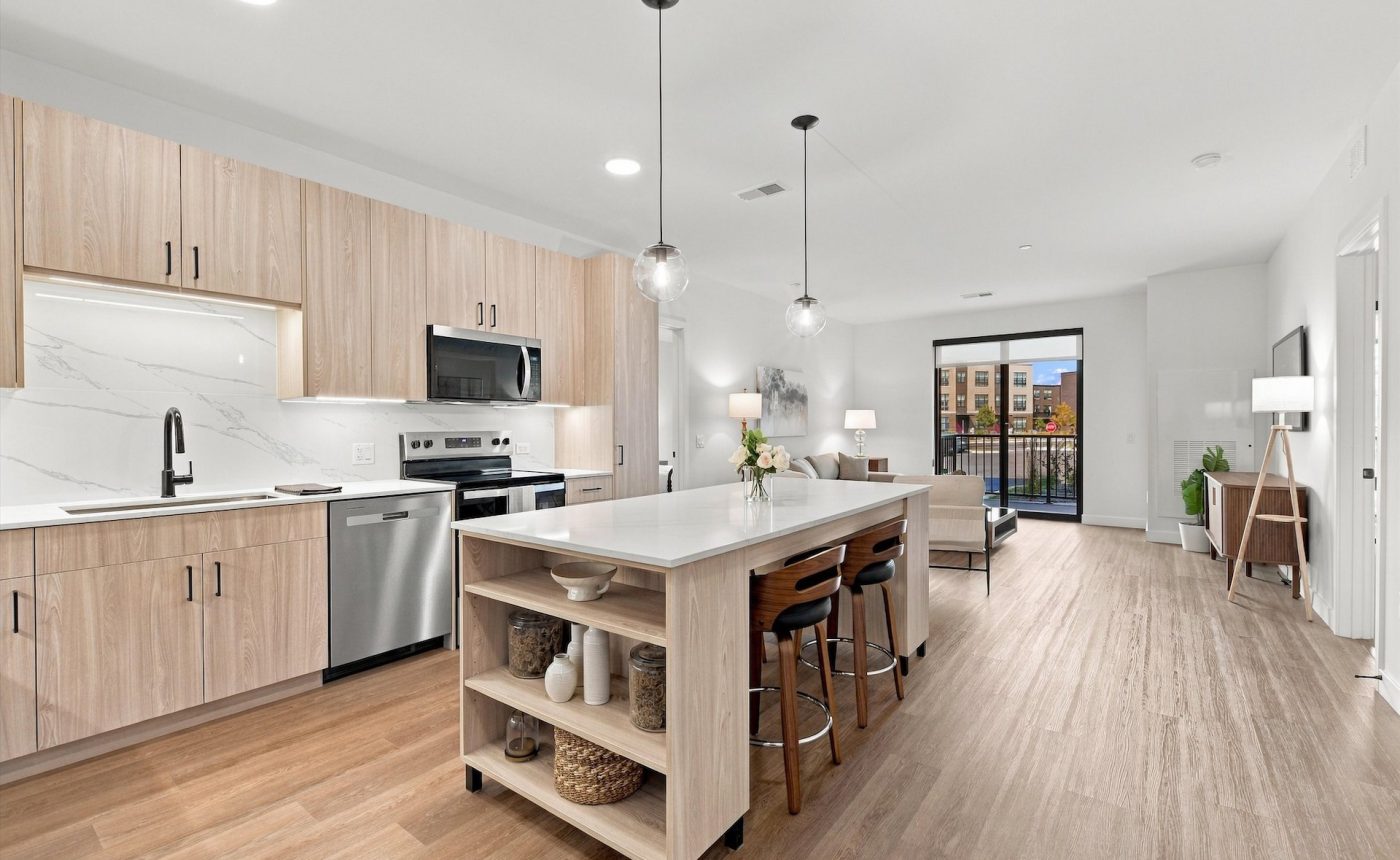 Yorktown_Reserve_Apartment_Interior_Kitchen_01