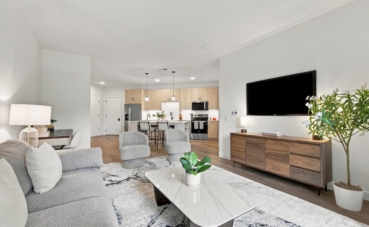 Yorktown_Reserve_Apartment_Interior_Living_Room_06